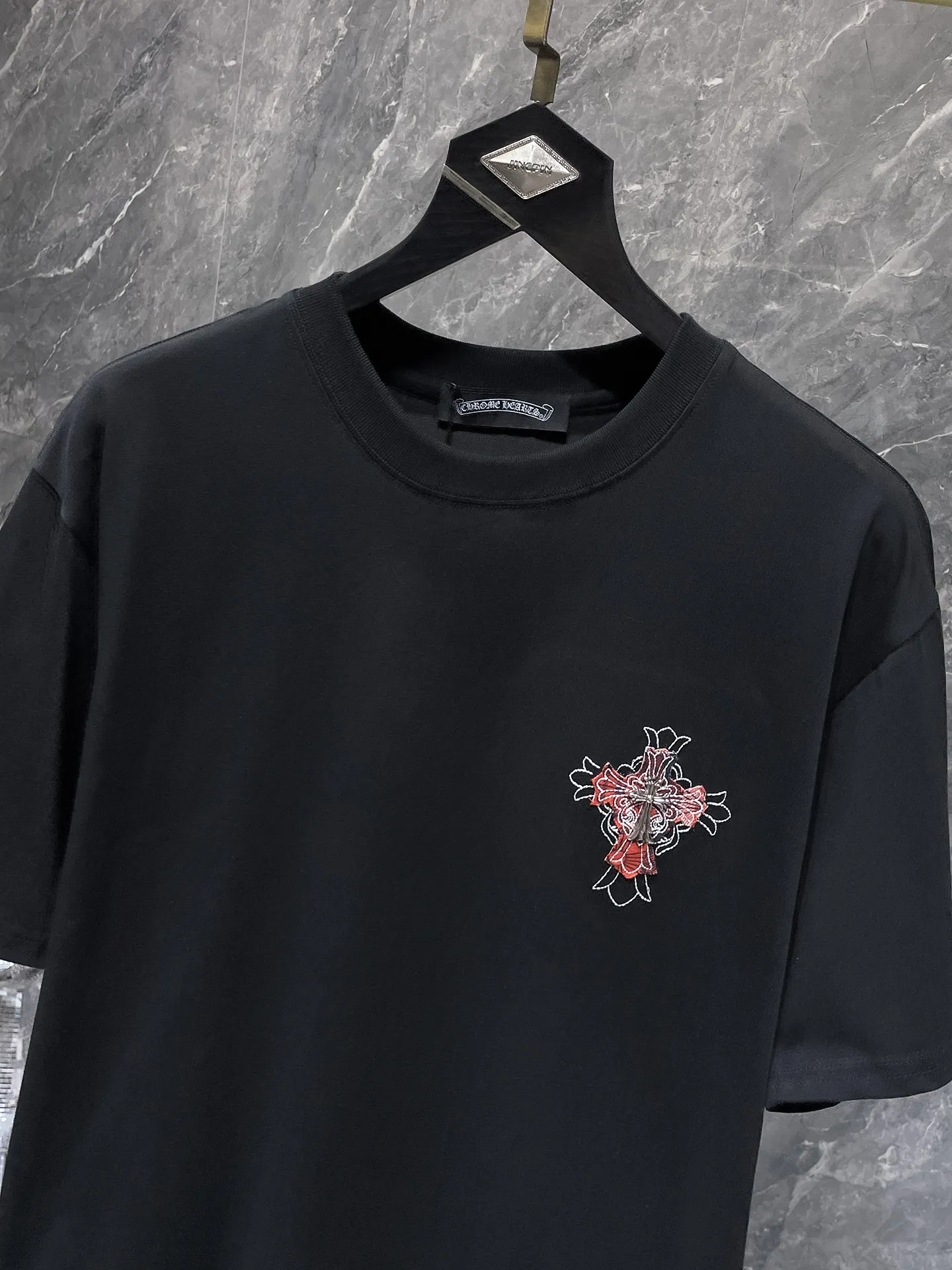 P170 new Chrome Hearts 25ss high version for summer! High-weight, environmentally friendly, high-quality top-grade fabric 280g Crow Cross Heavy Industry hand-applied embroidered willow short sleeves, counter synchronization, replica version 1:1 Recommended colors: black white